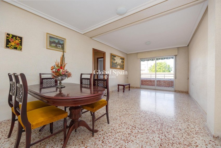 Resale - APARTMENT -
SAN PEDRO DEL PINATAR - Av. Dr Artero Guirao