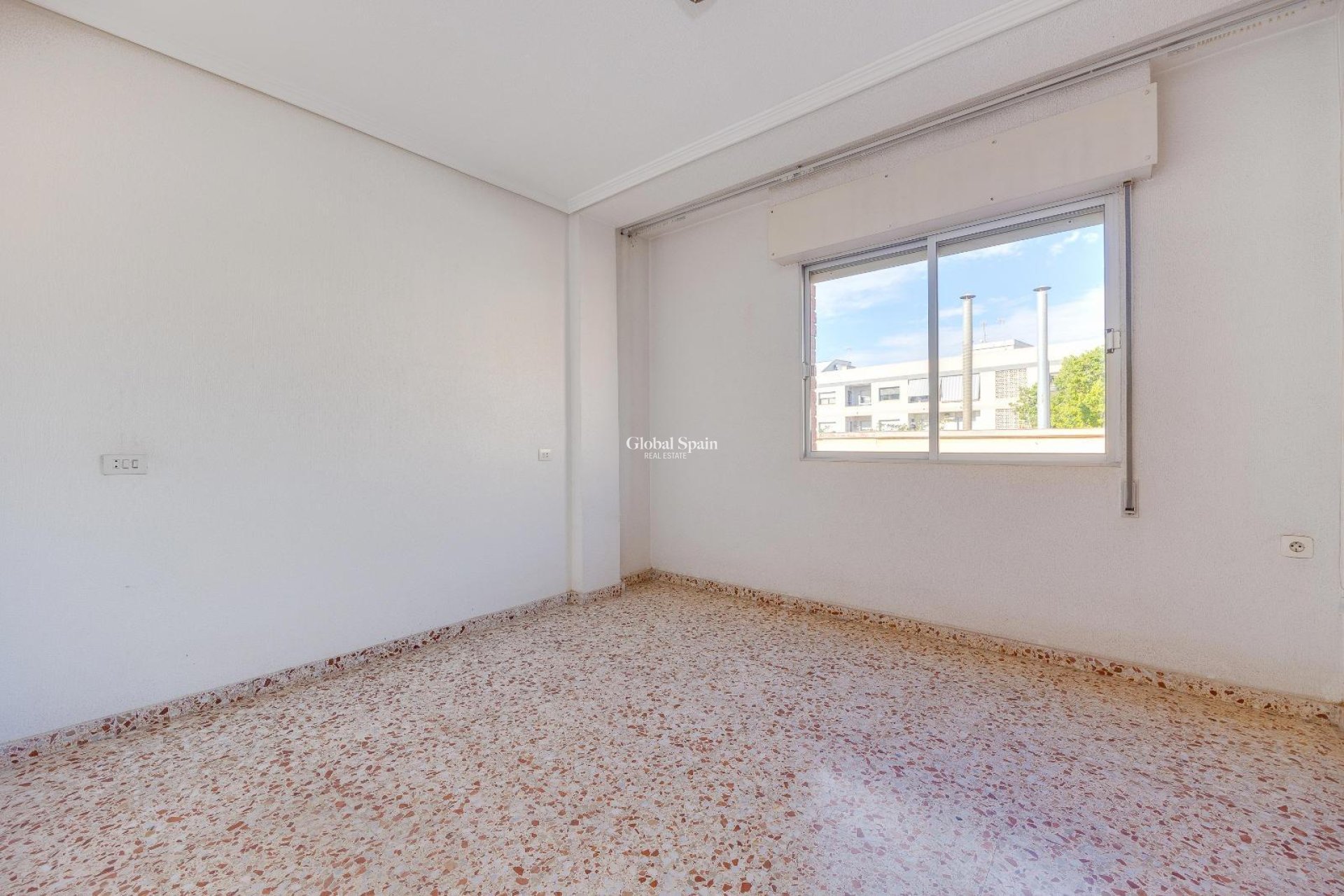 Resale - APARTMENT -
SAN PEDRO DEL PINATAR - Av. Dr Artero Guirao