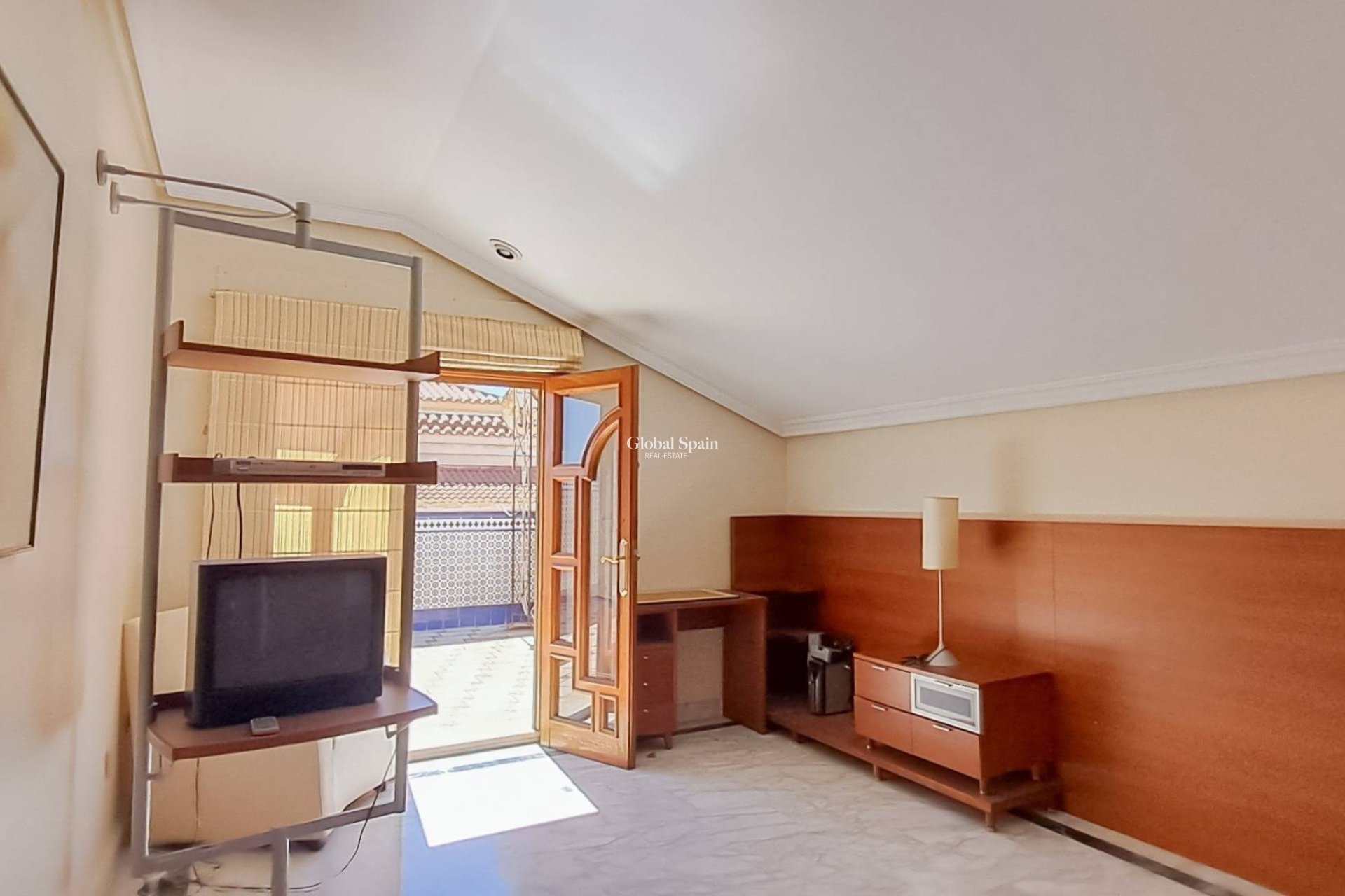 Resale - APARTMENT -
SAN PEDRO DEL PINATAR - Lo pagan