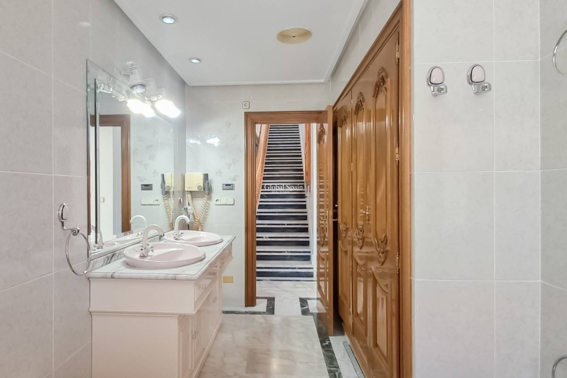 Resale - APARTMENT -
SAN PEDRO DEL PINATAR - Lo pagan