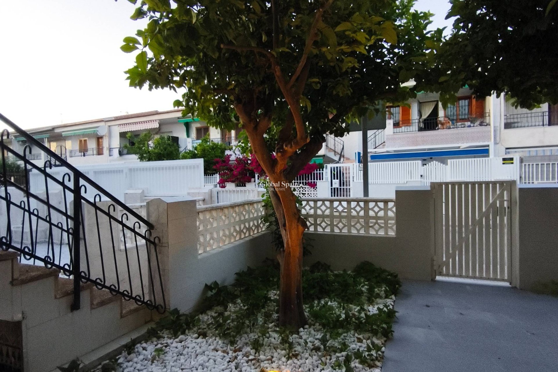 Resale - APARTMENT -
SAN PEDRO DEL PINATAR - Lo pagan