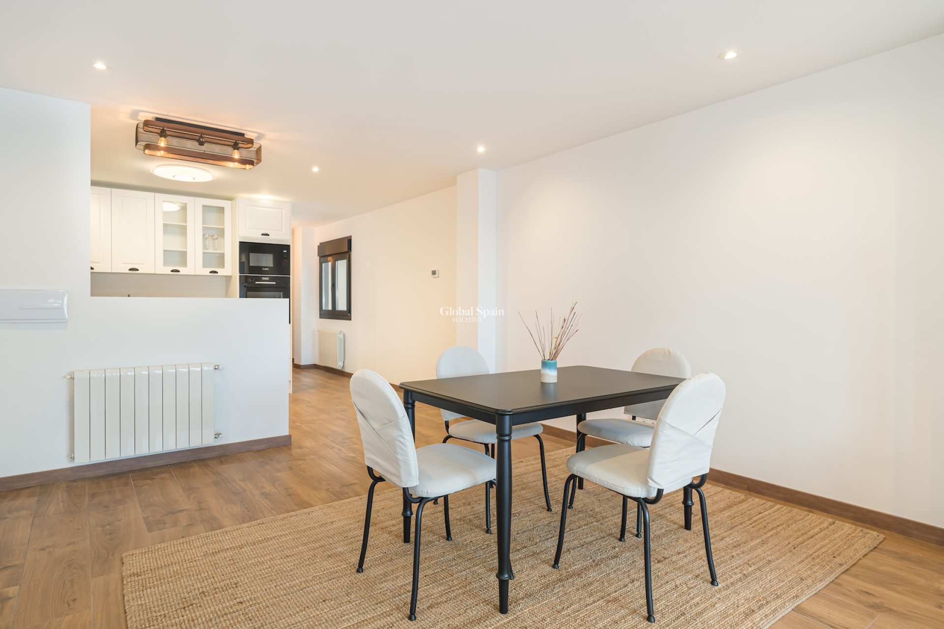 Resale - Apartment -
Santa Catalina - optional location detail