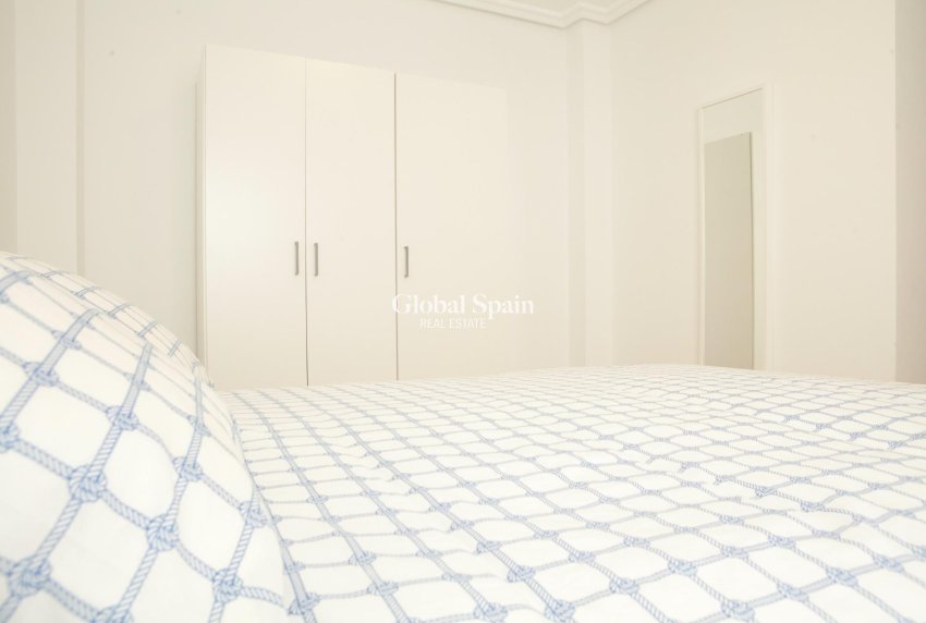 Resale - APARTMENT -
SANTA POLA - Centro