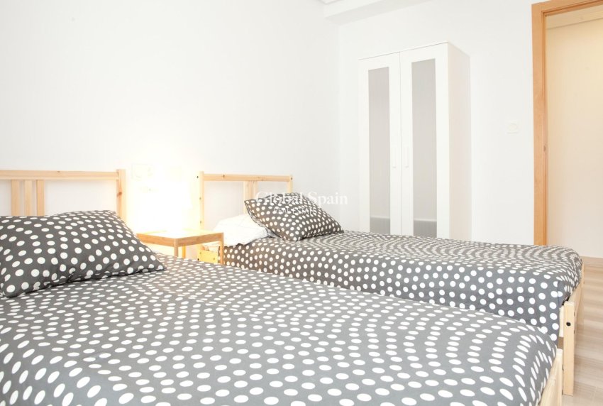 Resale - APARTMENT -
SANTA POLA - Centro