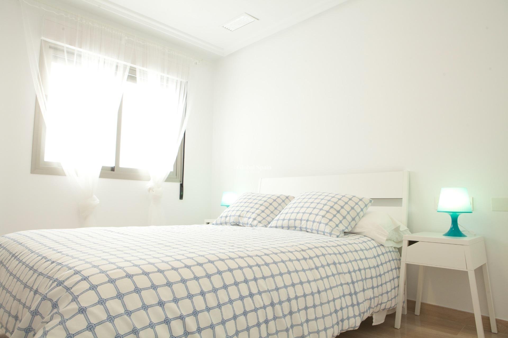 Resale - APARTMENT -
SANTA POLA - Centro