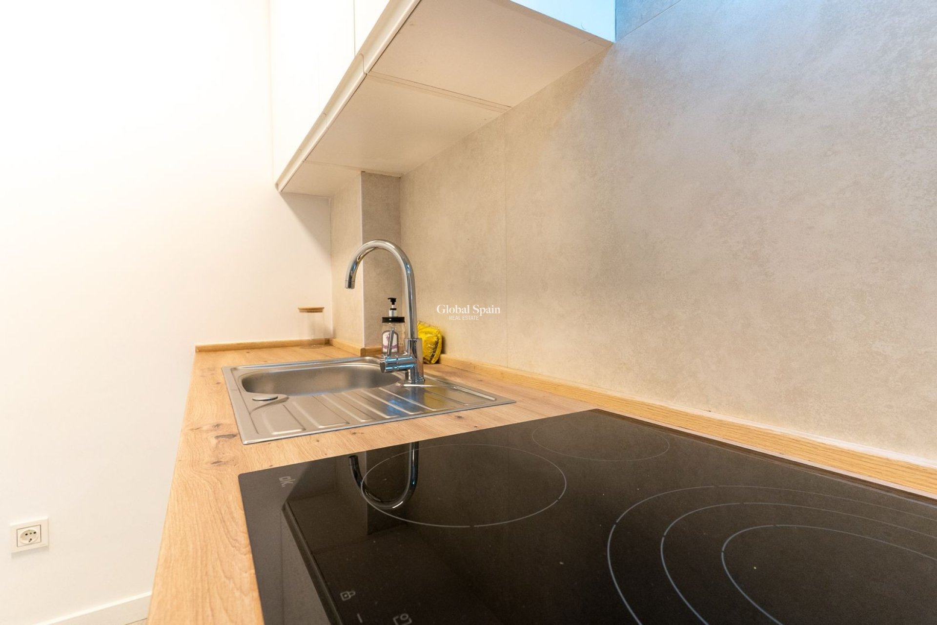 Resale - APARTMENT -
Santa Pola - GRAN ALACANT