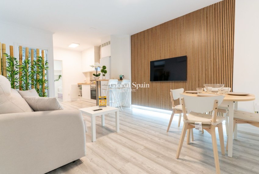 Resale - APARTMENT -
SANTA POLA - GRAN ALACANT