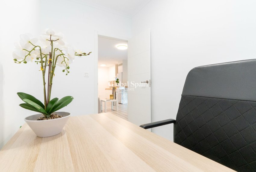 Resale - APARTMENT -
SANTA POLA - GRAN ALACANT