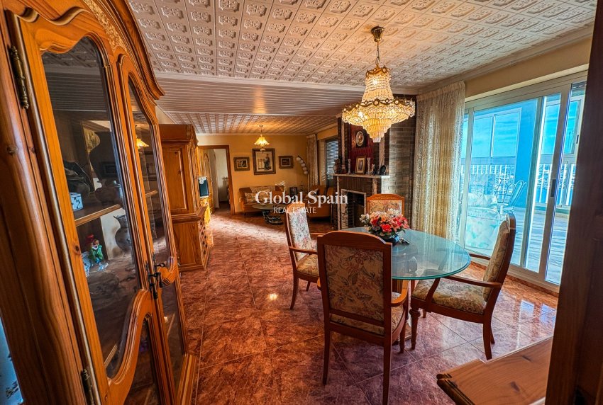 Resale - APARTMENT -
SANTA POLA - Puerto