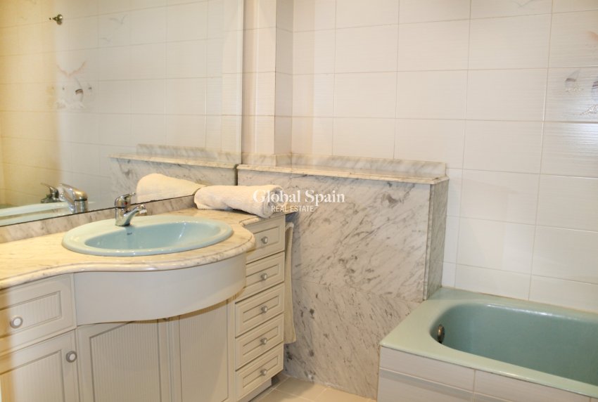 Resale - APARTMENT -
SANTA POLA - Santa Pola