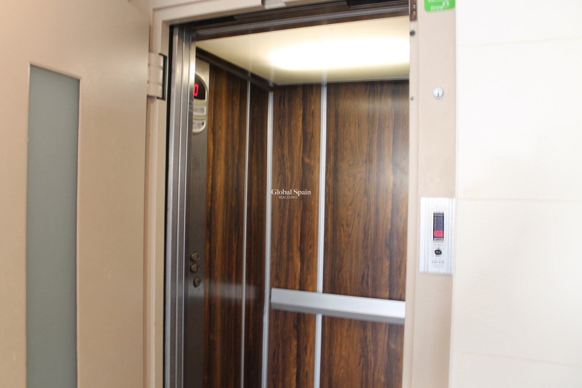 Resale - APARTMENT -
SANTA POLA - Santa Pola