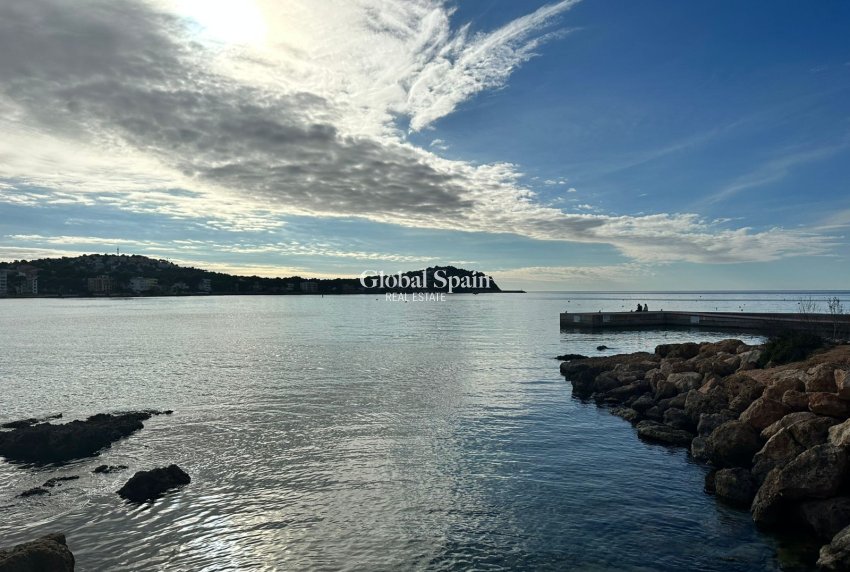 Resale - APARTMENT -
Santa Ponsa