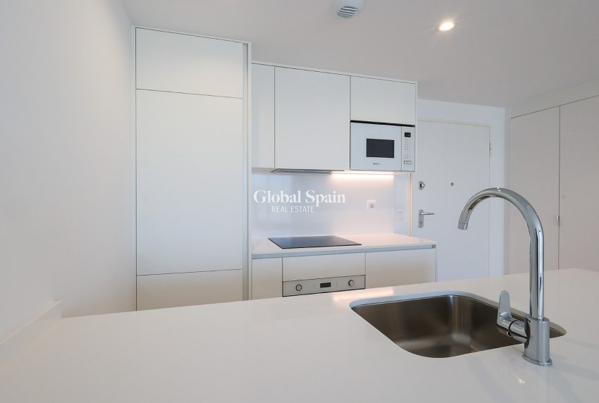 Resale - APARTMENT -
SANTA ROSALÍA - Inland