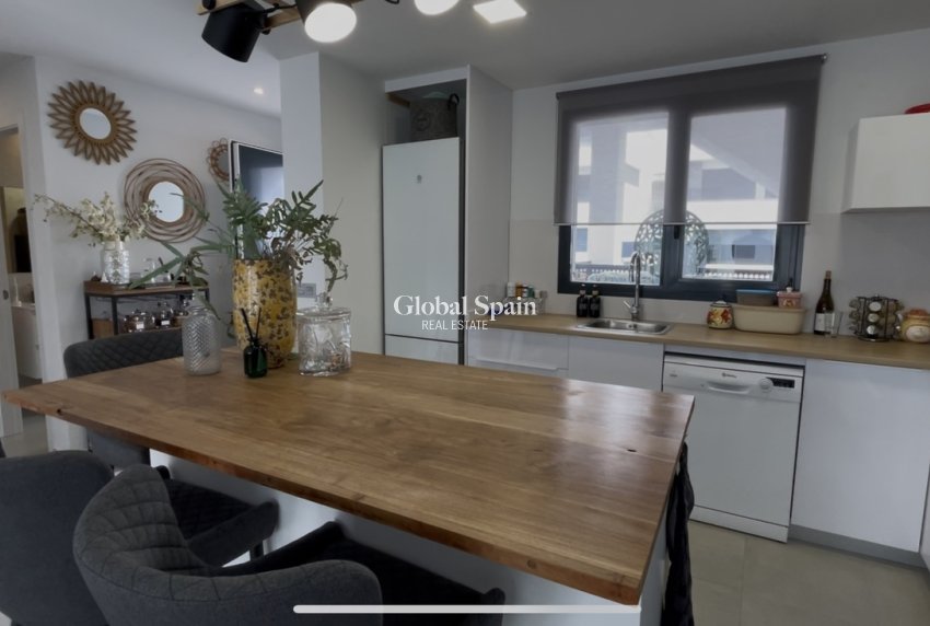 Resale - APARTMENT -
SANTIAGO DE LA RIBERA - Costa Calida