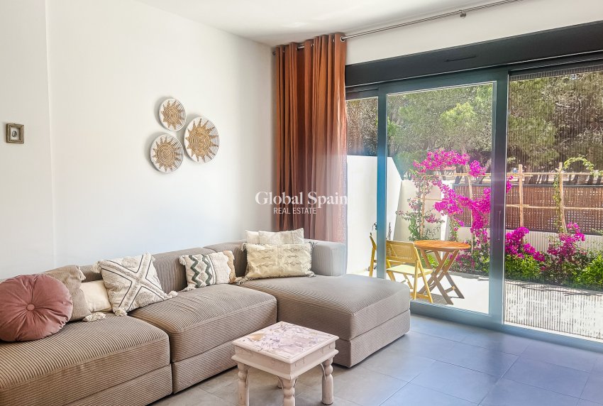 Resale - APARTMENT -
SANTIAGO DE LA RIBERA - zona san blas