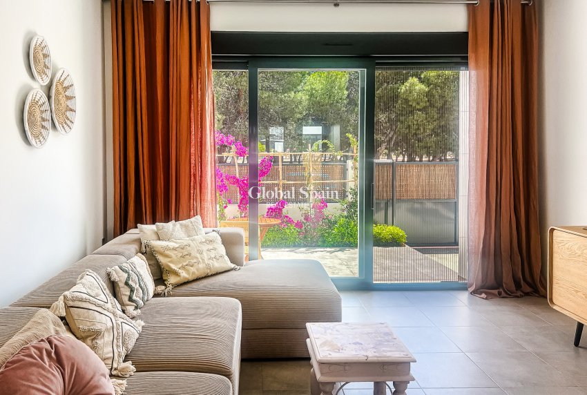 Resale - APARTMENT -
SANTIAGO DE LA RIBERA - zona san blas