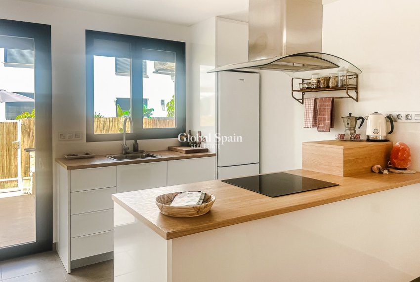 Resale - APARTMENT -
SANTIAGO DE LA RIBERA - zona san blas