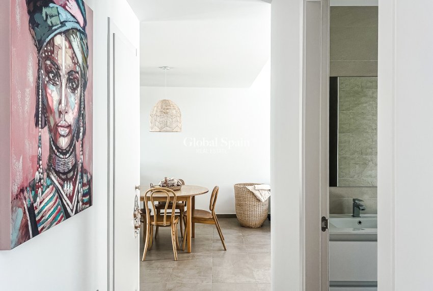 Resale - APARTMENT -
SANTIAGO DE LA RIBERA - zona san blas