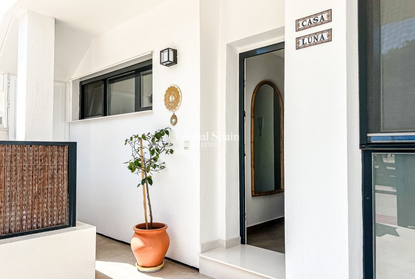 Resale - APARTMENT -
SANTIAGO DE LA RIBERA - zona san blas