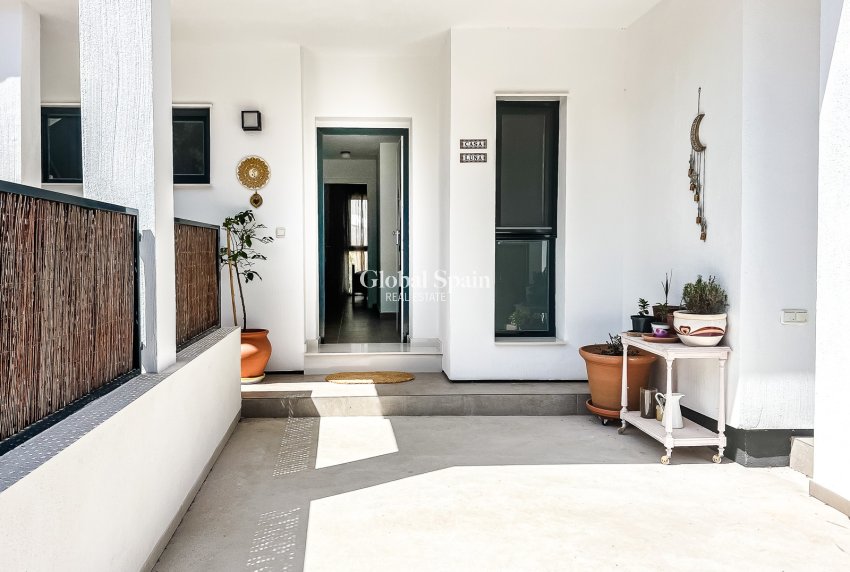 Resale - APARTMENT -
SANTIAGO DE LA RIBERA - zona san blas