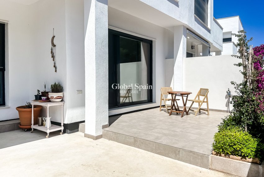 Resale - APARTMENT -
SANTIAGO DE LA RIBERA - zona san blas