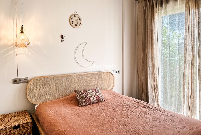 Resale - APARTMENT -
SANTIAGO DE LA RIBERA - zona san blas