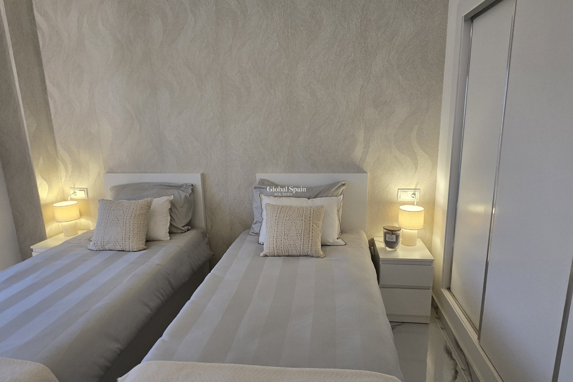 Resale - APARTMENT -
SUCINA - Inland