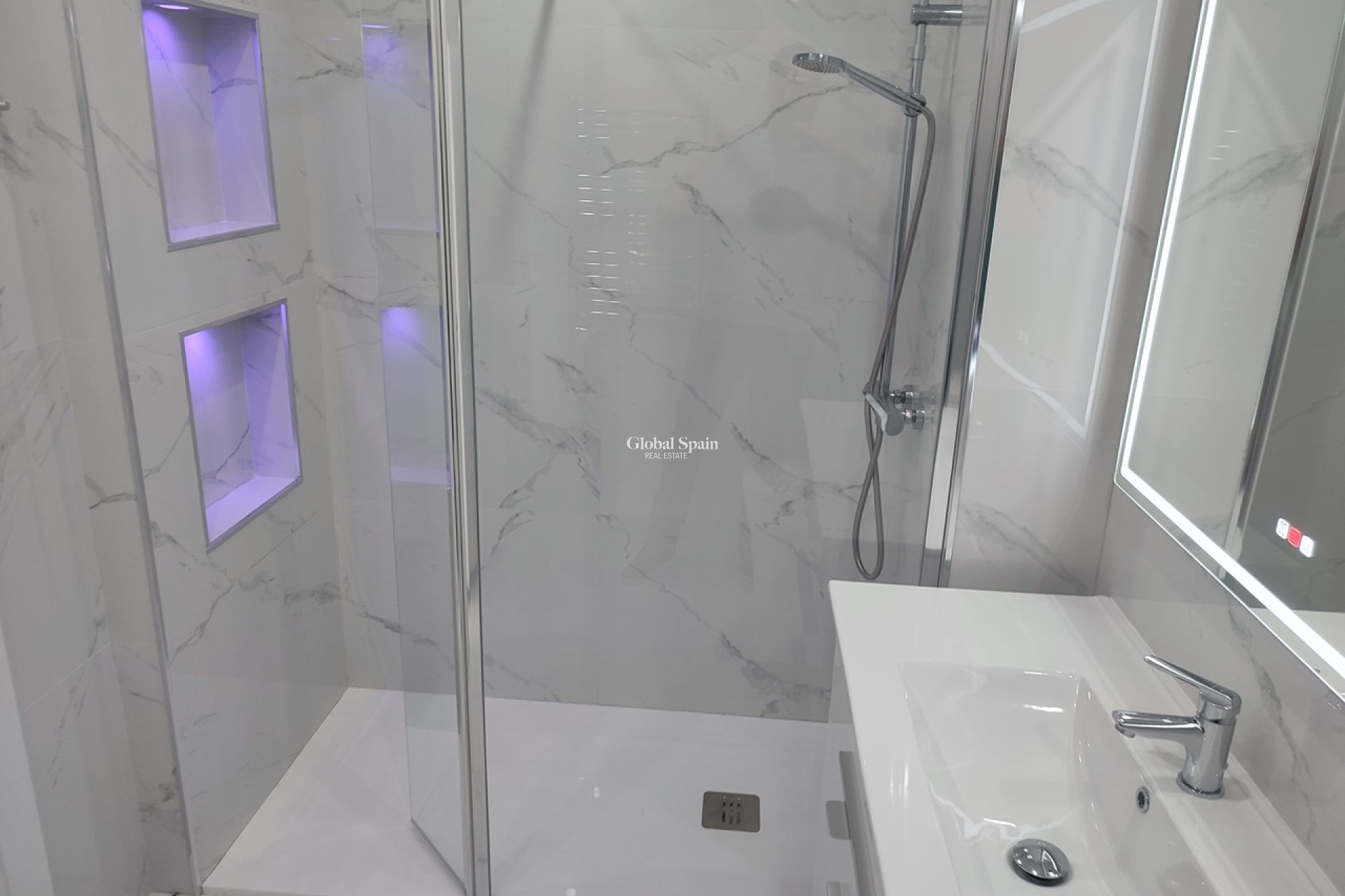 Resale - APARTMENT -
SUCINA - Inland