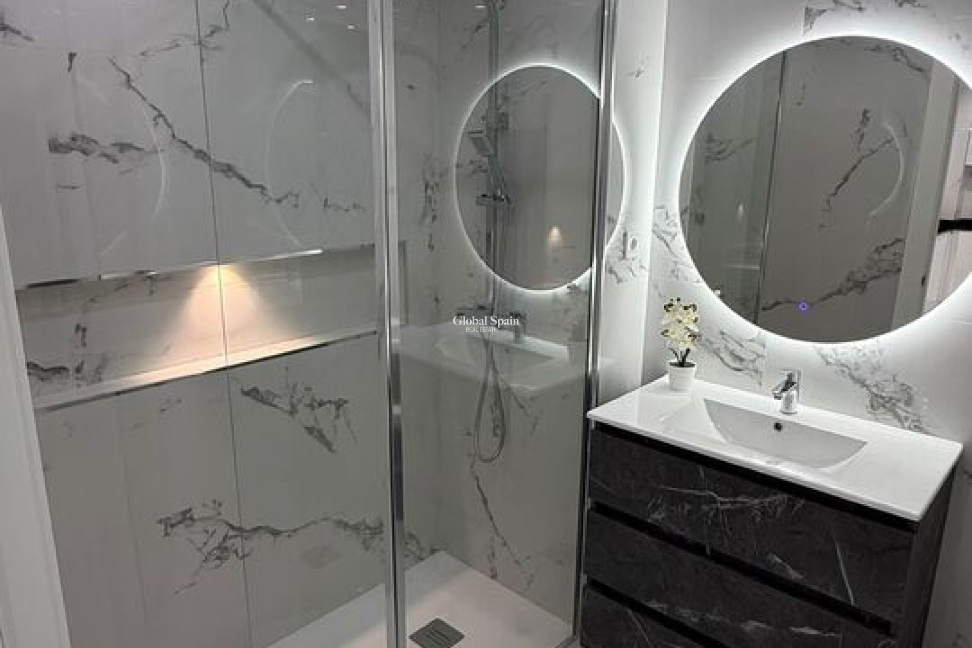 Resale - APARTMENT -
SUCINA - Inland