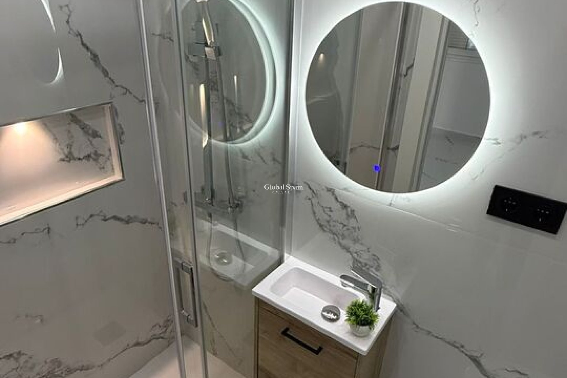 Resale - APARTMENT -
SUCINA - Inland