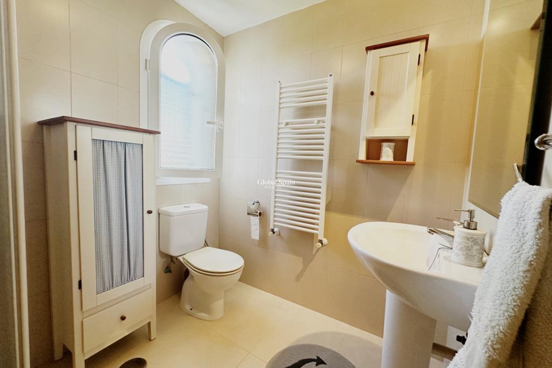 Resale - APARTMENT -
SUCINA - Inland