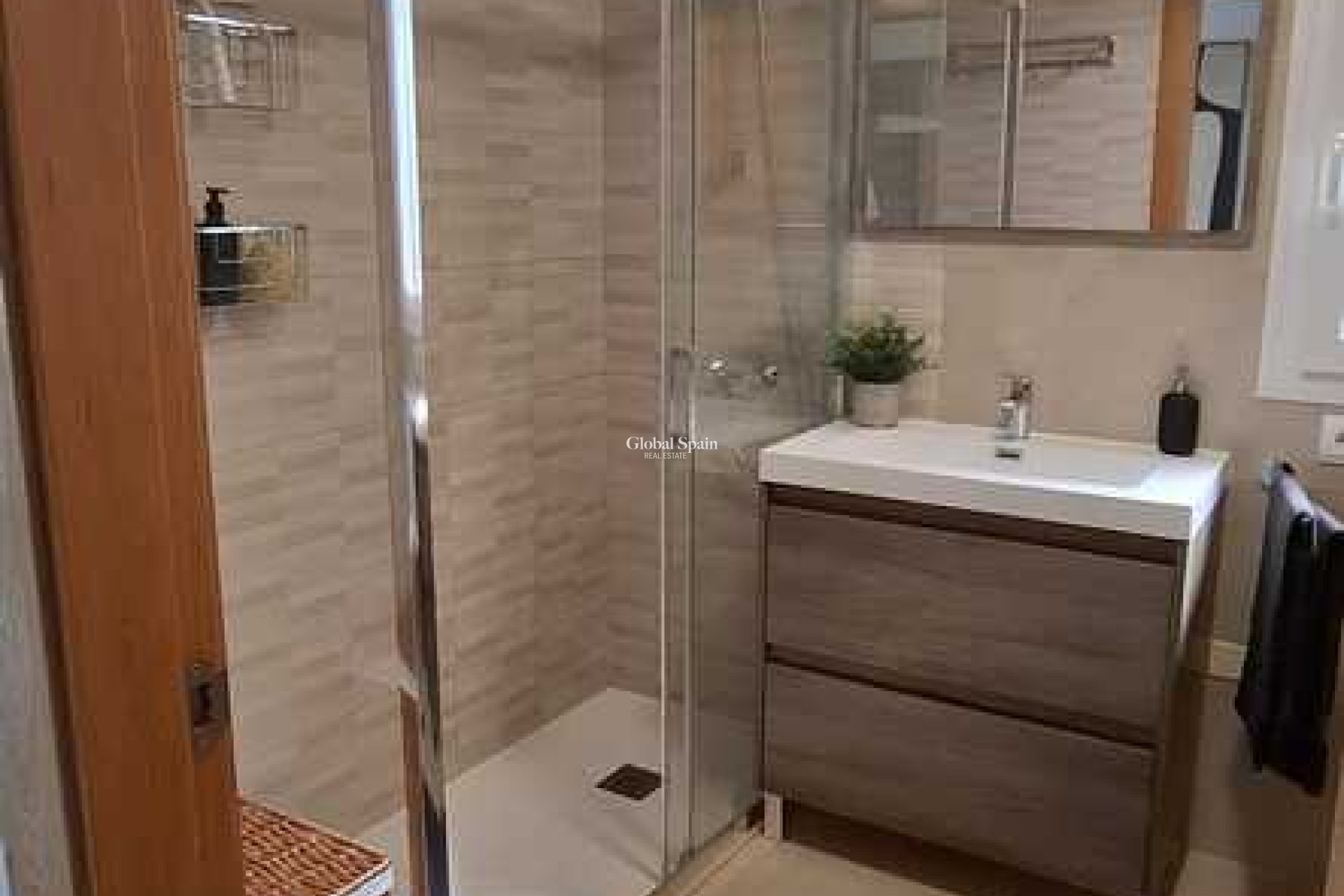 Resale - APARTMENT -
SUCINA - Inland