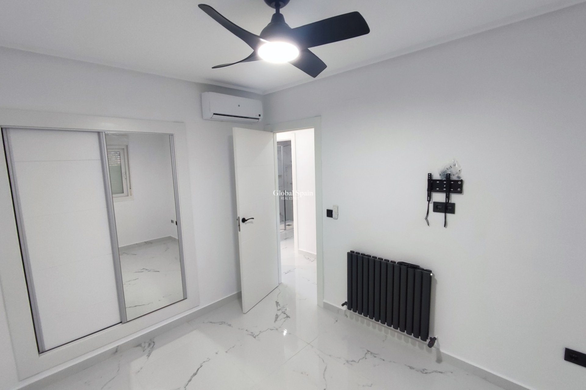 Resale - APARTMENT -
SUCINA - Inland