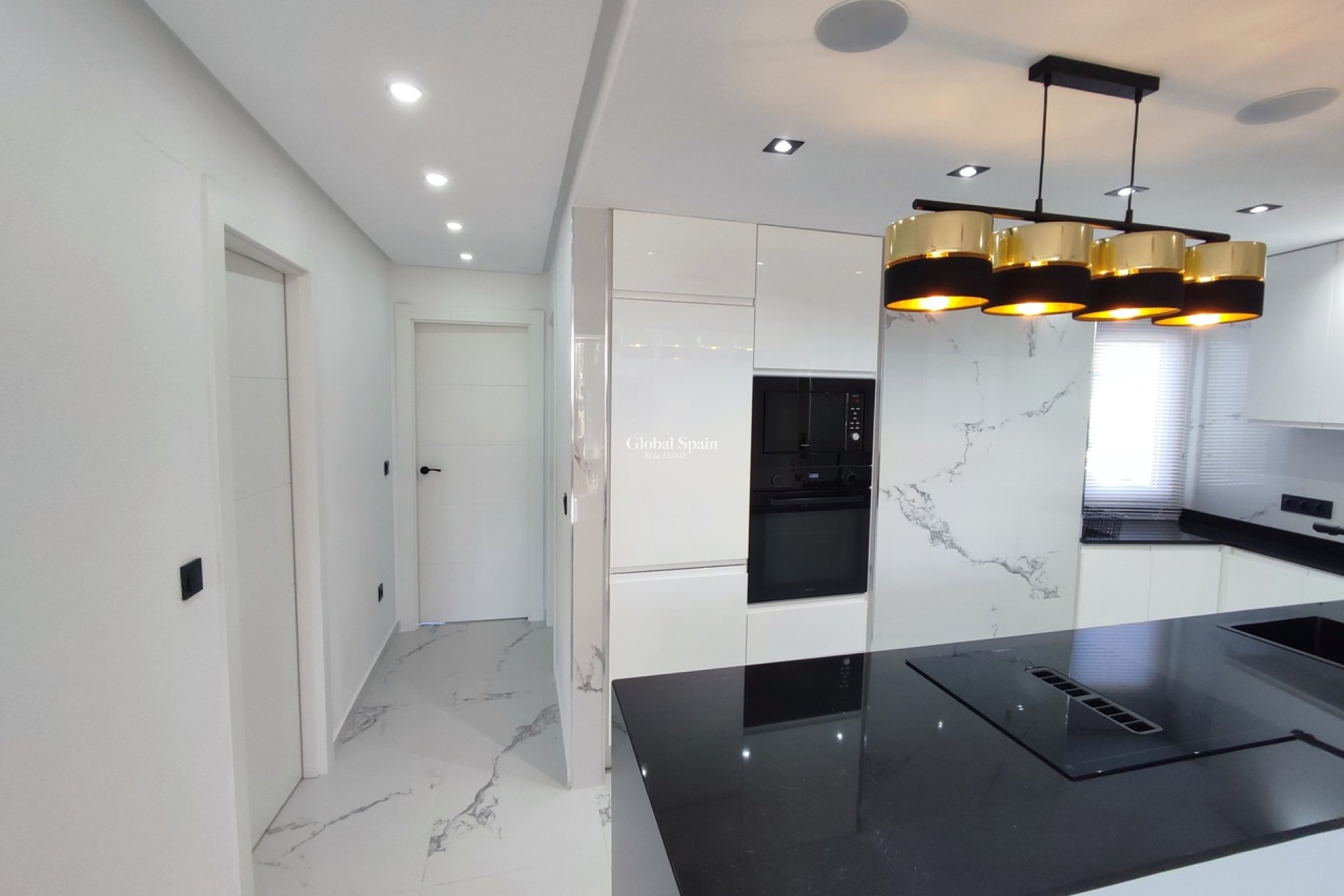 Resale - APARTMENT -
SUCINA - Inland