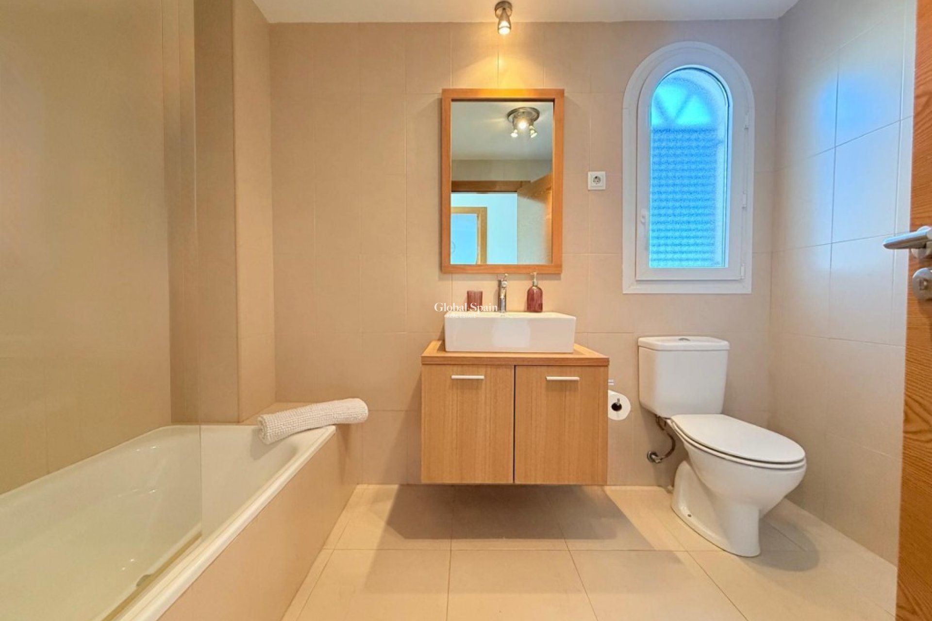 Resale - APARTMENT -
SUCINA - Inland