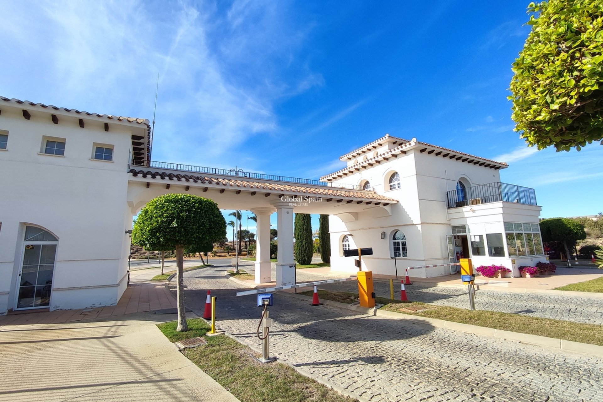 Resale - APARTMENT -
SUCINA - Inland