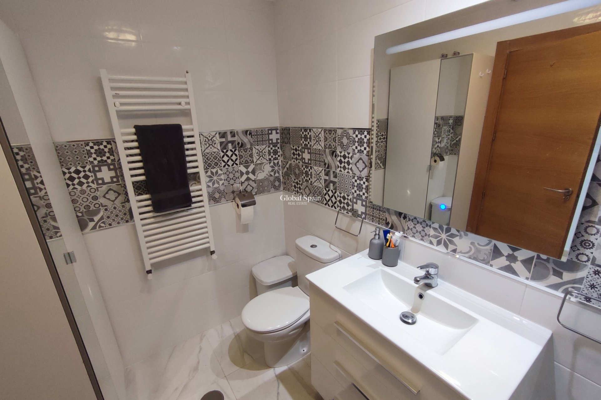 Resale - APARTMENT -
SUCINA - Inland
