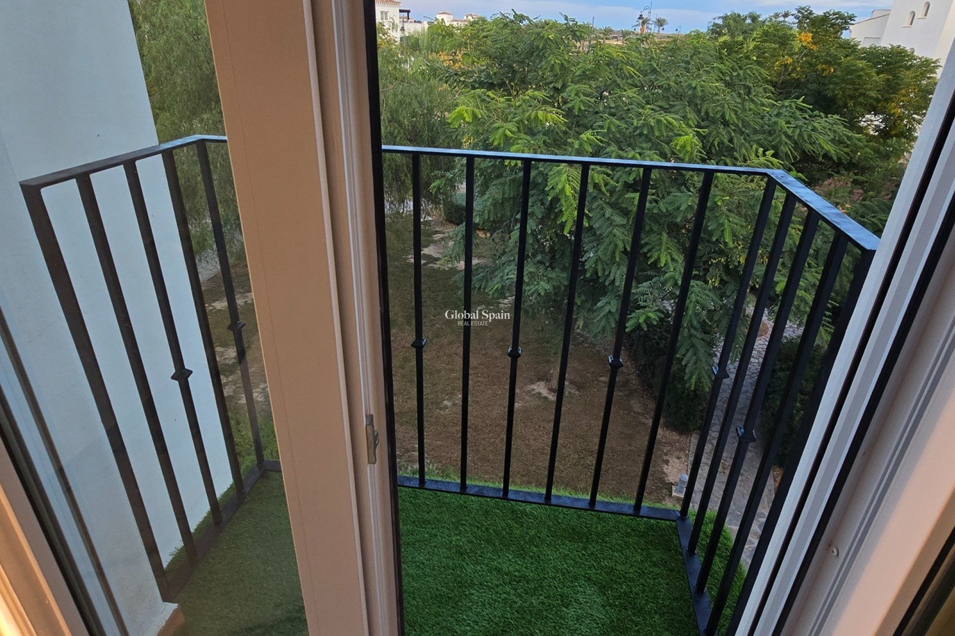 Resale - Apartment -
Sucina