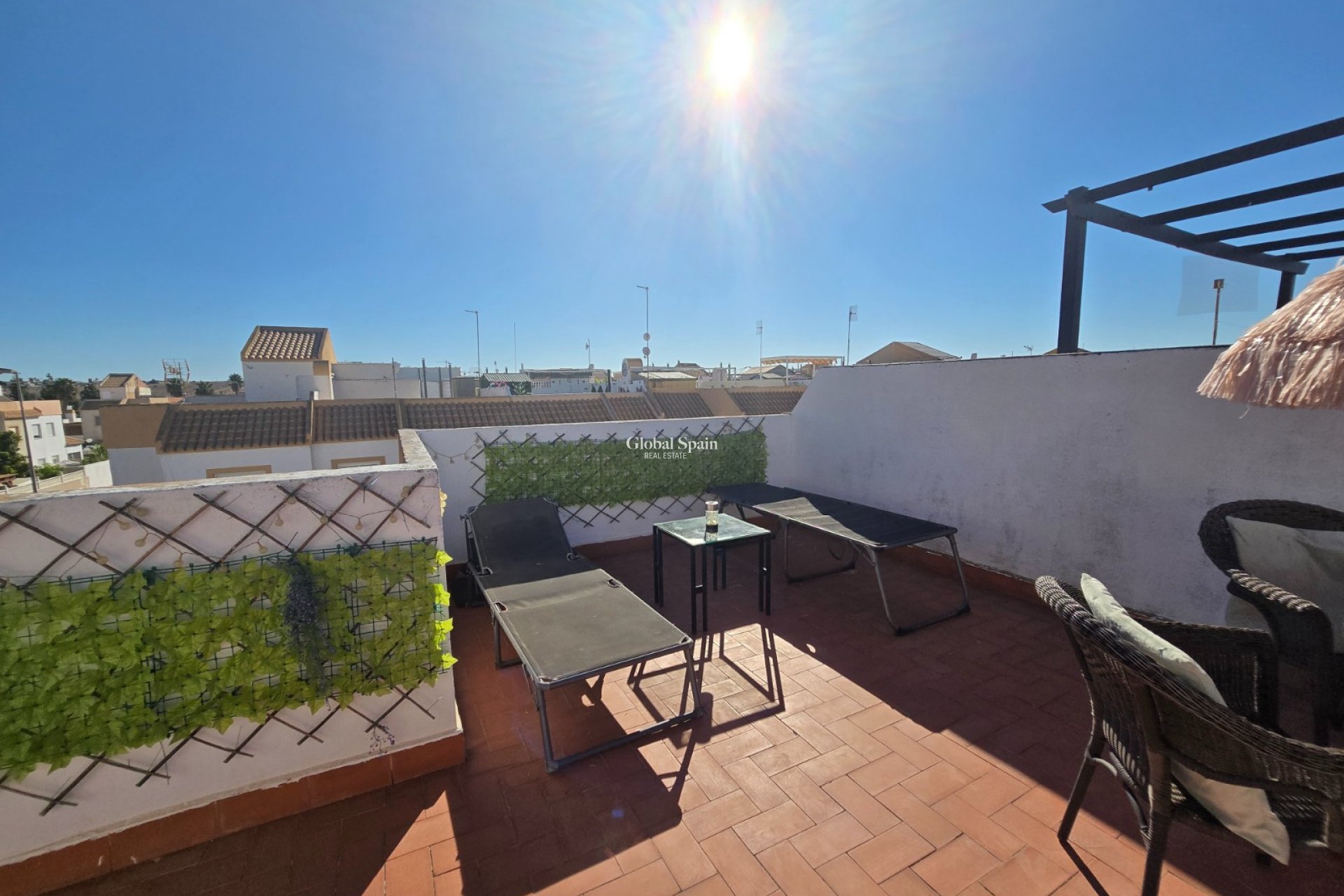 Resale - Apartment - Top Floor Apartment -
TORREVIEJA - El limonar