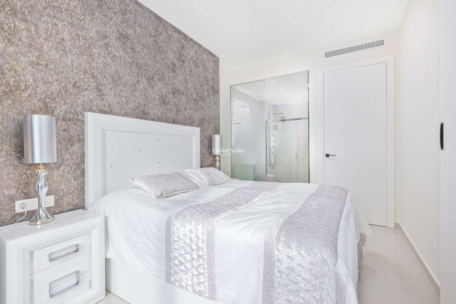 Resale - APARTMENT -
TORRE DE LA HORADADA - Costa Blanca