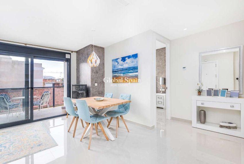 Resale - APARTMENT -
TORRE DE LA HORADADA - Costa Blanca