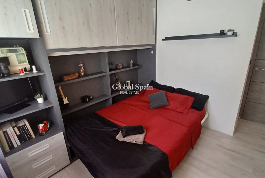 Resale - APARTMENT -
TORRE DE LA HORADADA - Costa Blanca