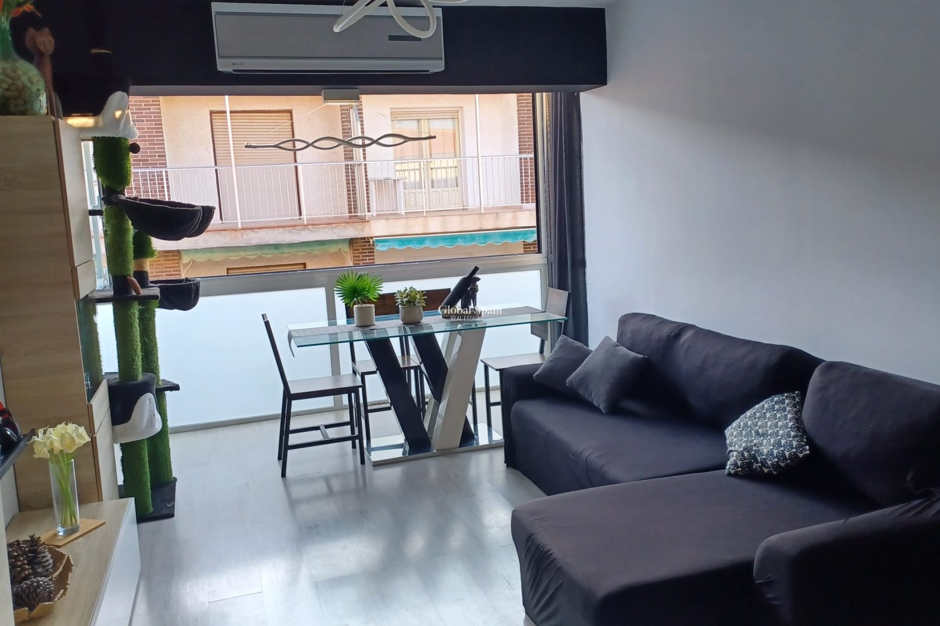Resale - APARTMENT -
TORRE DE LA HORADADA - Costa Blanca