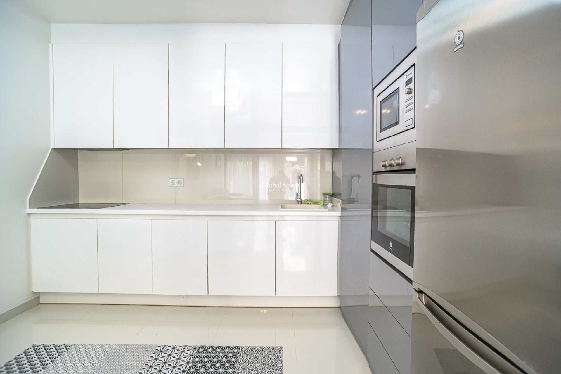 Resale - Apartment -
TORRE DE LA HORADADA - TORRE DE LA HORARADA