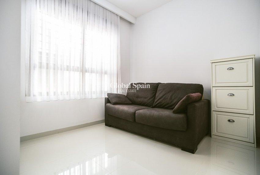 Resale - Apartment -
TORRE DE LA HORADADA - TORRE DE LA HORARADA