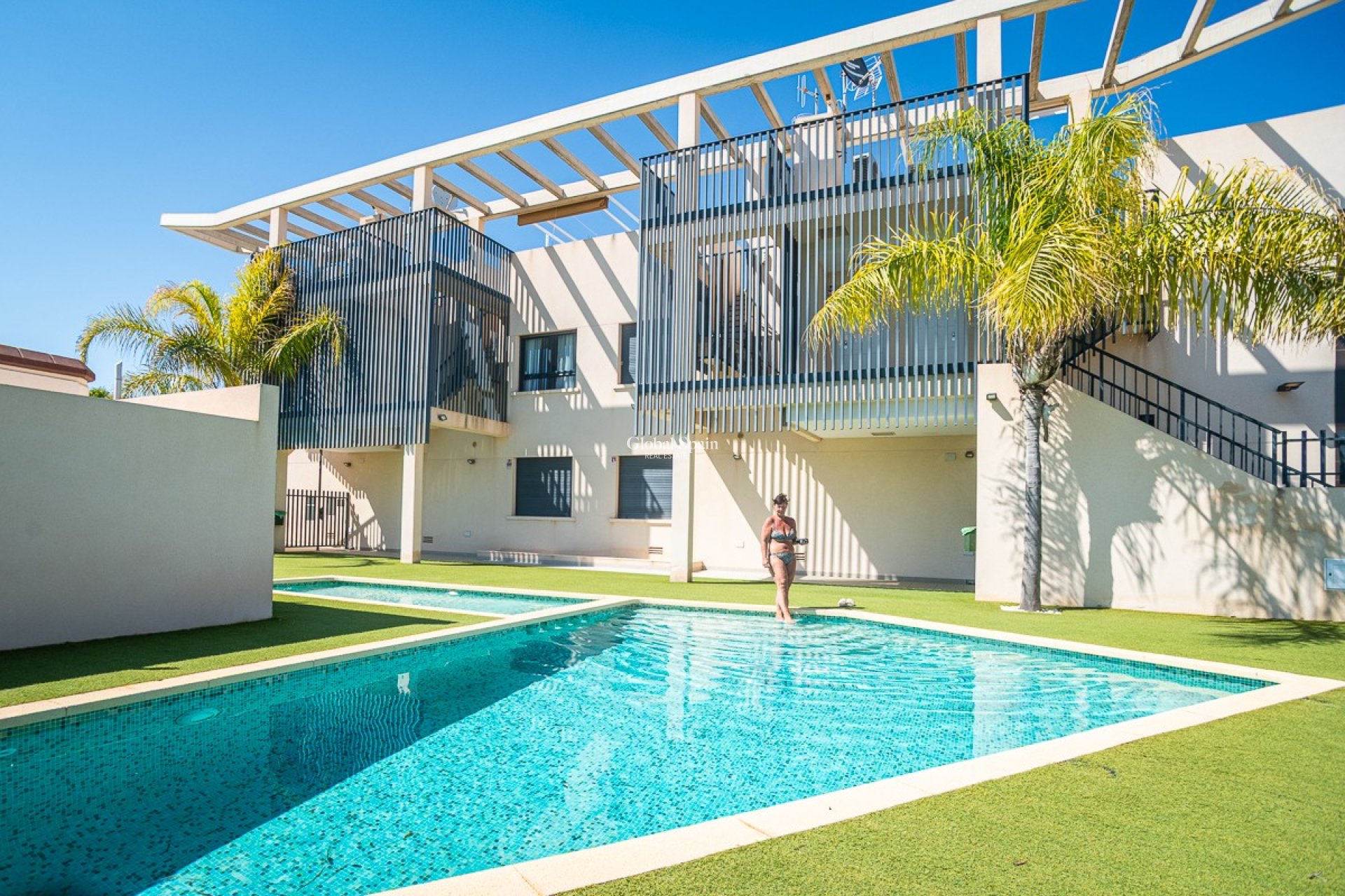 Resale - Apartment -
TORRE DE LA HORADADA - TORRE DE LA HORARADA