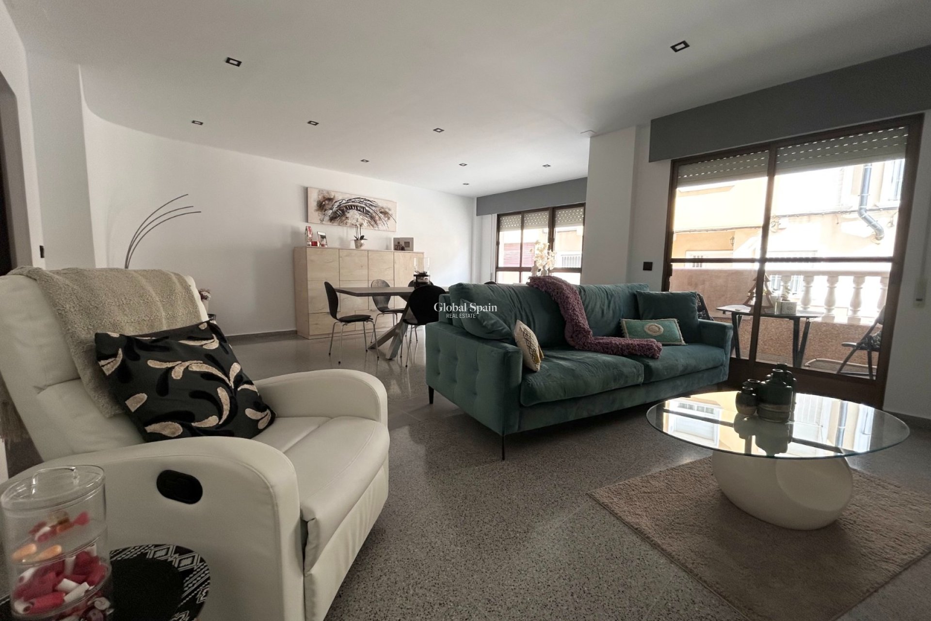 Resale - APARTMENT -
TORREMENDO - Costa Blanca