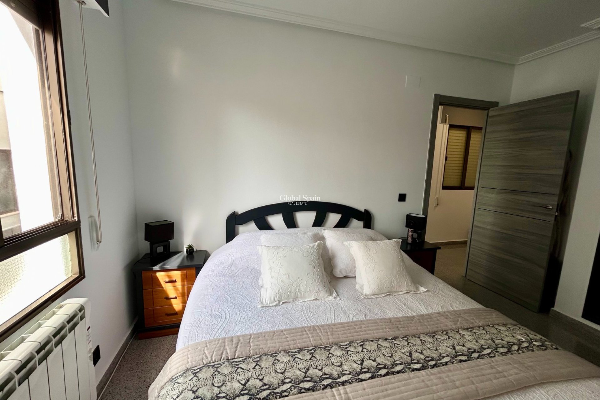 Resale - APARTMENT -
TORREMENDO - Costa Blanca
