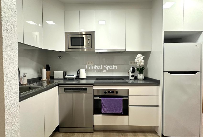 Resale - Apartment -
TORREVIEJA - Acequion