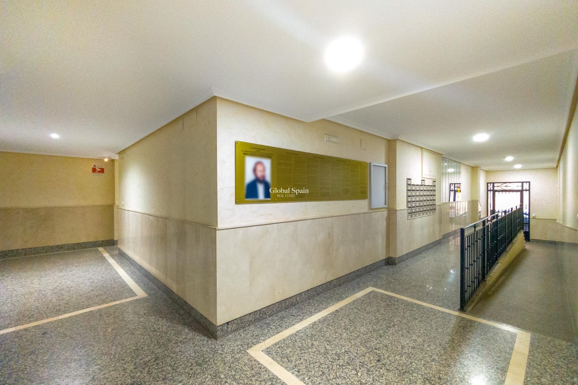 Resale - APARTMENT -
TORREVIEJA - Acequion